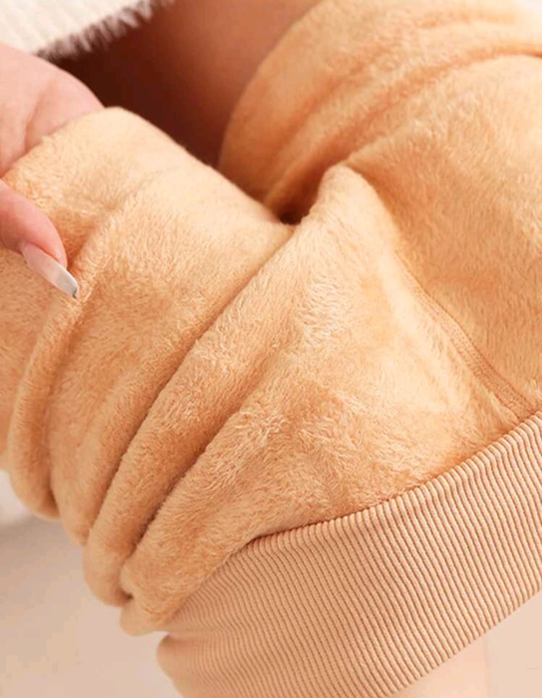 Pantys Efecto Piel, Beige y Blanca todas con chiporro ideal para otoño y el invierno, tus piernas estarán abrigadas y protegidas del frio
