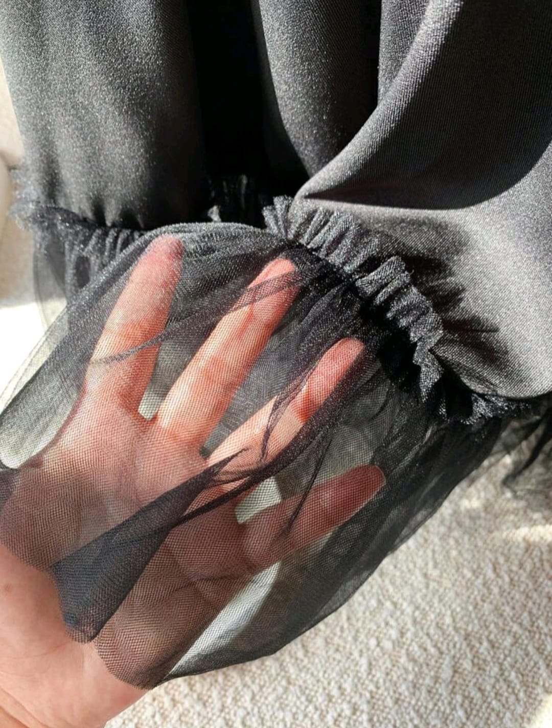 Falda Negra Goth Corta con Tul y elástico