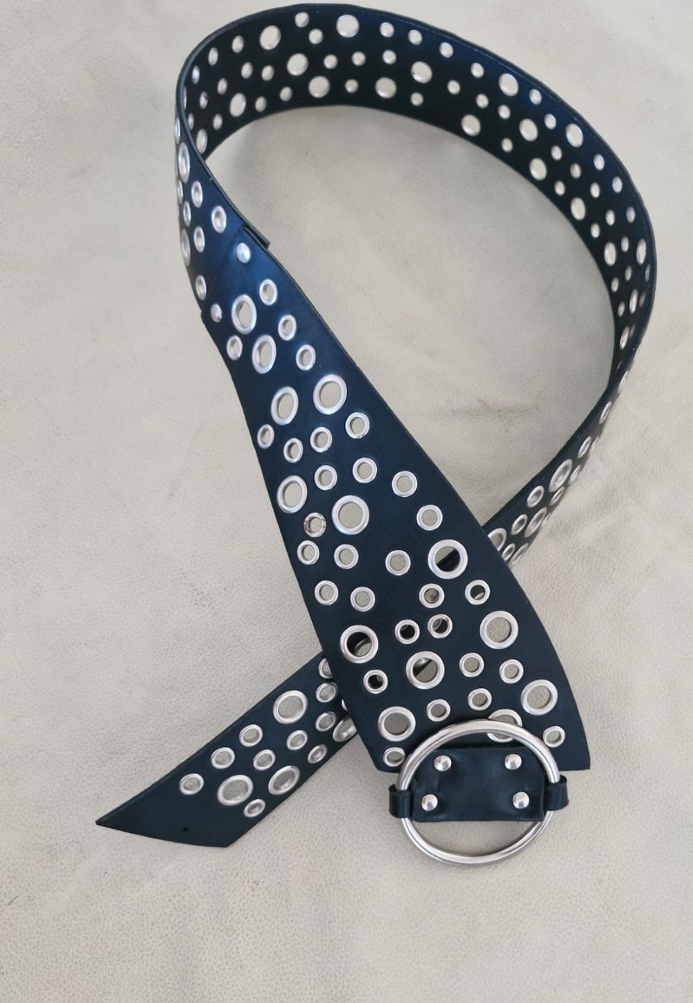 Cinturones variados diseños y modelos para tu estilo ya sea, pop, rock, dark, kawaii o solo casual