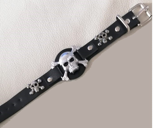 Pulsera brazalete Gótica, para completar tu outfit, dark, gotico, egirls, punk, rock