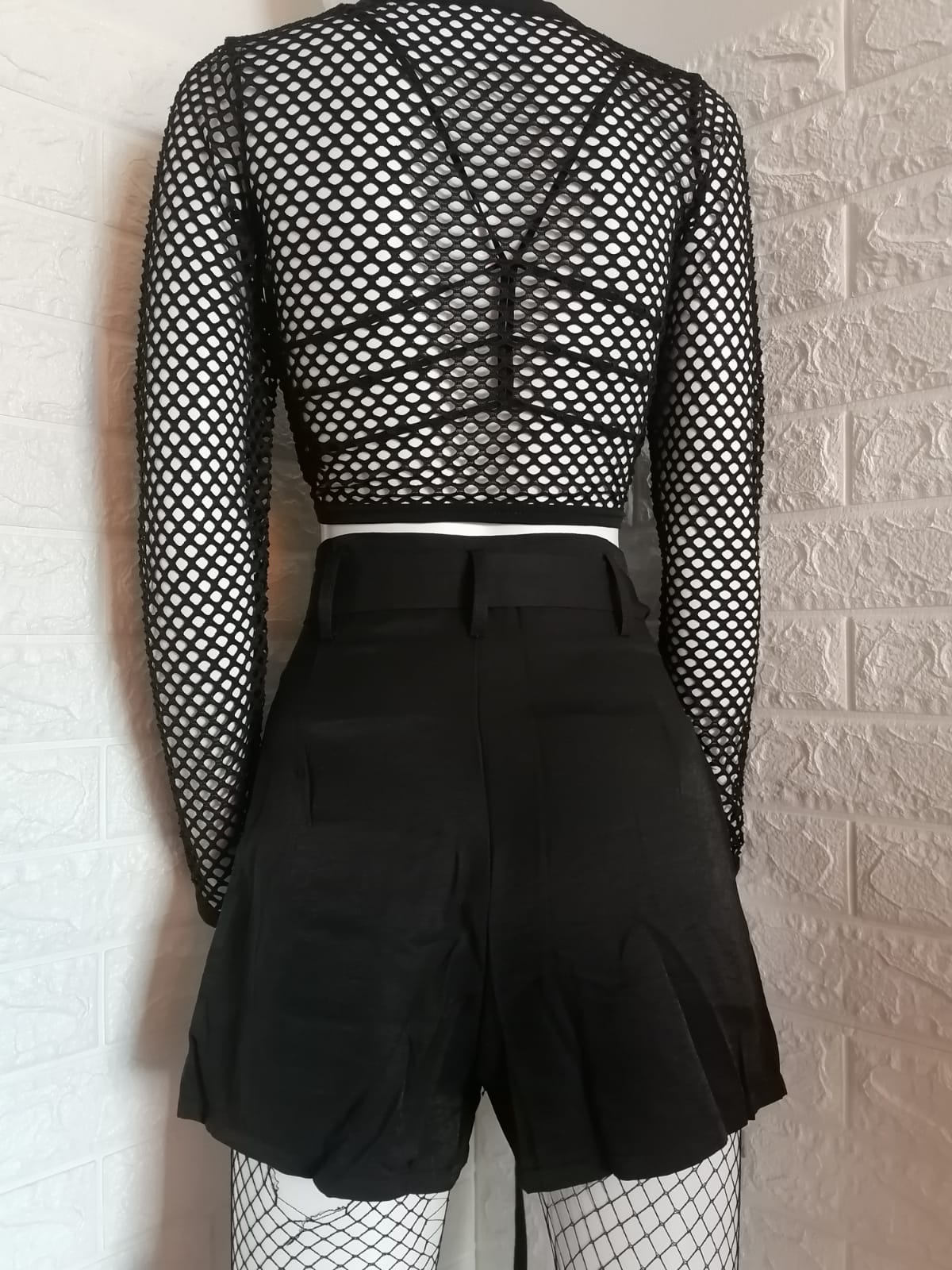 Poleras y Top de Malla Hoyo Grande y Pequeños.