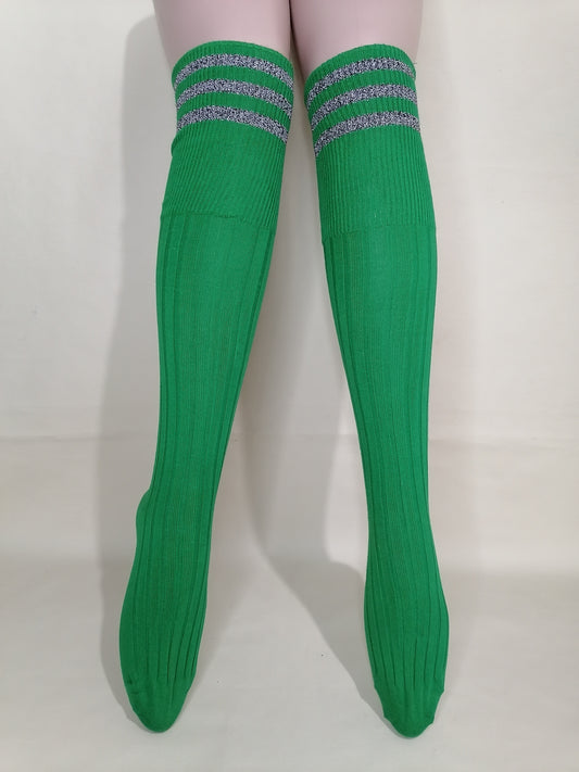 Calcetas Largas Variados Colores, para tu estilo juvenil y personal