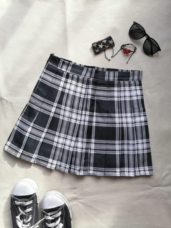 Combo de Faldas Plisadas Cuadrille, juveniles estilos kawaii e-girls obsequio a elegir